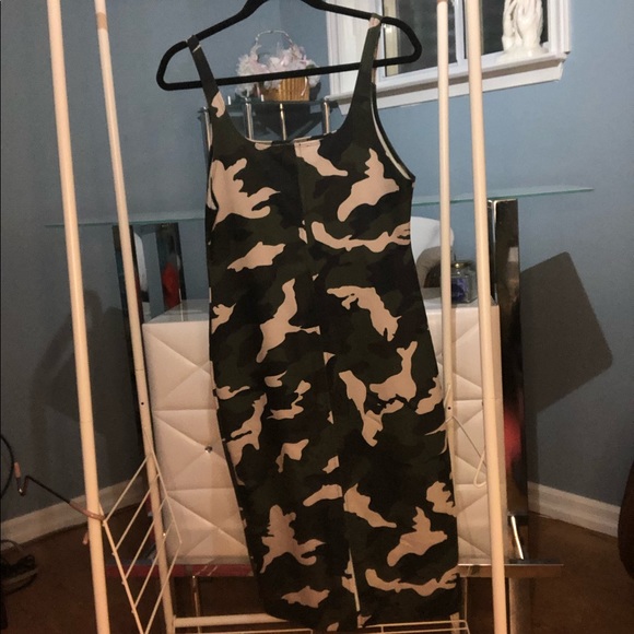 Zara Body-con dress - Picture 2 of 4